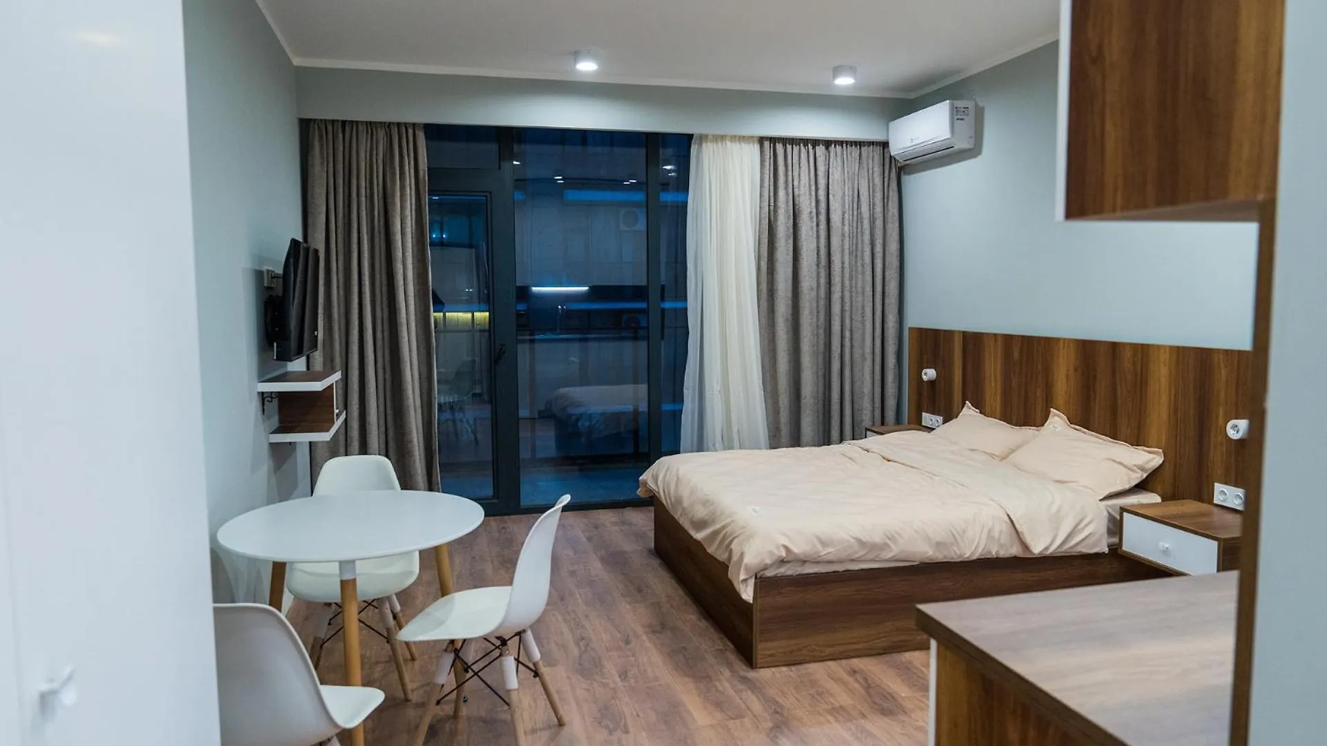 Paradise Apartments Solis Residence 바투미