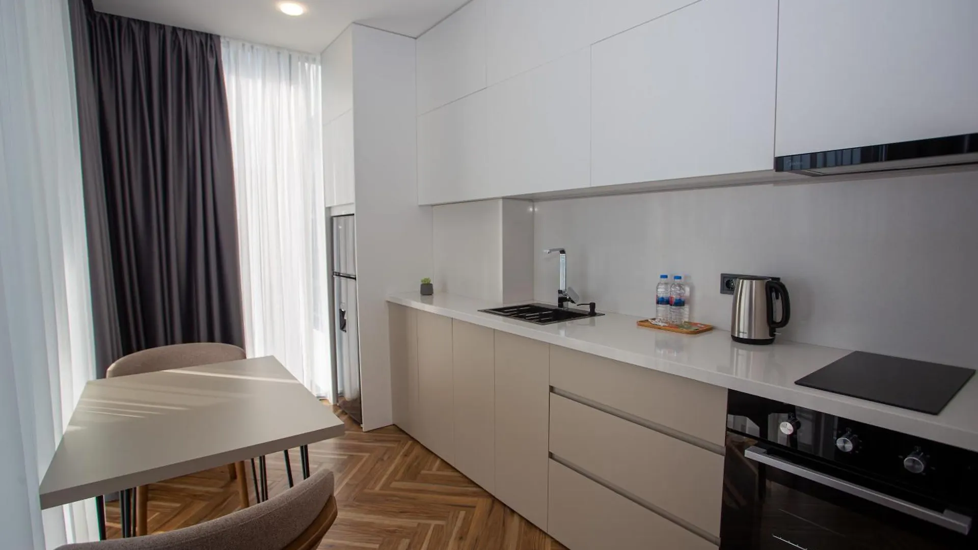 Paradise Apartments Solis Residence 바투미 0*,